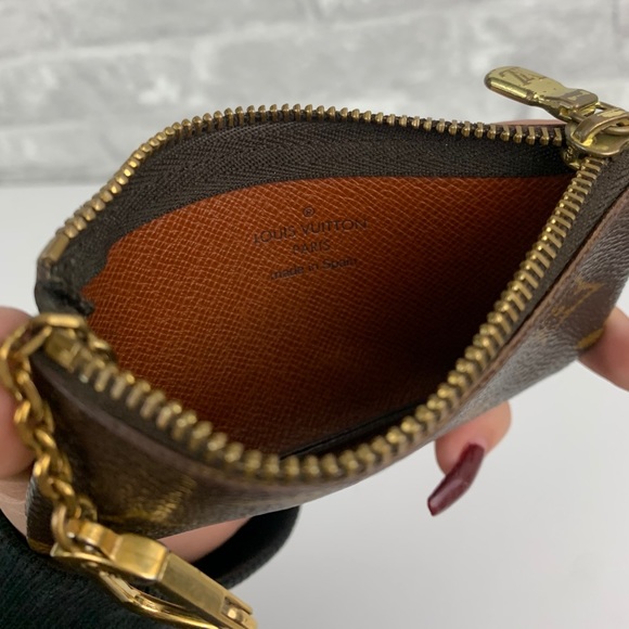 ❗️SOLD LOCALLY Louis Vuitton Key Pouch - Picture 5 of 13